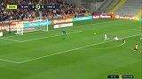 第2分钟朗斯球员班扎射门 - 打偏