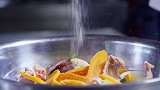 新疆塔城特色闷罐飞鹅，鹅肉鲜香美味，汤汁更是一绝