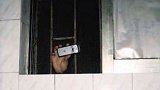 南京一男子拍摄女邻居洗澡如厕 3个月拍了六七十段视频