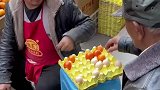 鸡蛋摊主跟橘子摊主之间的较量