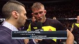 UFC-17年-格斗之夜109：古斯塔夫森主场获胜后求婚震惊全场-花絮