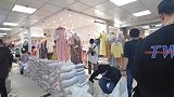 服装设计师：实拍十三行服装批发市场最好楼层，好多超漂亮的新款