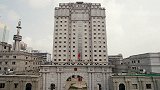 江苏一法院公布16名法官亲属名单！网友吵翻了