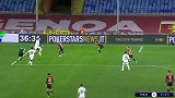 第82分钟AC米兰球员恰尔汗奥卢射门 - 被扑