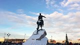 俄罗斯民众心中的最美之城 彼得大帝雕像象征大国雄心
