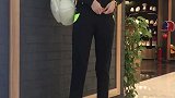 淘宝姑娘很擅长摆动作，这些pose教给你，摆脱拍照的尴尬！