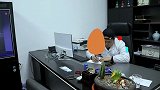 美女看病测听力，没想遇到奇葩大夫，诊断方式太逗了。