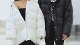 这件衣服有点调皮哦
