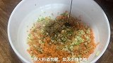 农村媳妇用鸡胸肉做一锅肉丸汤，家人都说好吃，比猪肉丸子还好吃