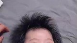 宝宝的胎毛长的太长了