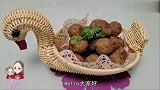 妈妈做了三十多年的莲藕丸子，不加淀粉不复炸，外酥里软，快收藏