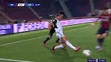 第55分钟尤文图斯球员迪巴拉射门 - 打偏