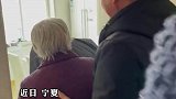 儿子戴假发亲妈愣是没认出来