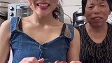 屏幕一闭，婆婆倒地