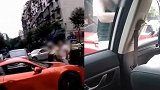 重庆保时捷女司机红灯随便闯扣分随便消？警方回应