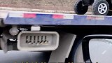 老婆给孩子买的玩具车，她说这样运才有仪式感