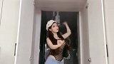 娶媳妇就找这样的，身材好爱跳舞，哪个角度看都招人喜欢！