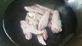 鸭翅这样做味道真棒，吃上一次就喜欢，又香又美味，太好吃了