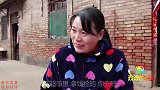 短剧：小伙伴们一起玩洞洞乐，每一次抽奖都会有未知的惊喜哦！