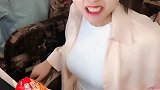 迷彩哥和小姐姐对对联，二毛回答好机智，太棒了！
