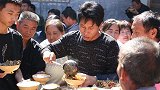 “农村办酒席，舅舅坐上席”，为何舅舅在亲戚中的地位特别高？