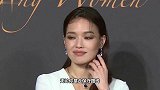 舒淇为捞金真拼！穿“巴掌衣”怕走光不忘用手扯，搭配皮裤更惹眼