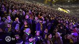 五万多特球迷集聚大黄蜂主场共唱圣诞颂歌 罗伊斯现场送祝福