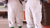 双胞胎姐妹“小舞娘”，只要音乐响起，就没有她俩跟不上的