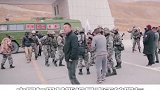 全世界有一条独特的边境线，两国驻守的边境士兵其乐融融