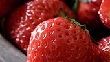 草莓表面上的“小芝麻”到底是什么？《苏宁水果小知识》第100期