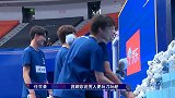 任世豪忽悠吴季峰是男人就要玩刀玩枪！