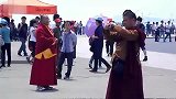 青岛-伴随在海风海浪下的五四广场