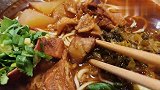 一碗牛肉面，一盘拍黄瓜，一罐可乐，19.9块，划算吗？