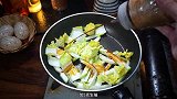 丝瓜怎么吃法最好吃，我认为丝瓜烧白菜最好吃，特别开胃