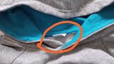 校服没吊牌！济南一幼儿园家长质疑是假冒伪劣产品  山东省质检院：目前国内对幼儿园校服的要求尚属空白