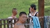 郭碧婷撒娇要抱抱，向佐忘记镜子会反射，双手动作让网友炸锅