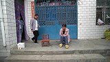 去邻居大哥家吃酒席，对象也想去妈妈不同意，看小光咋给妈妈解释