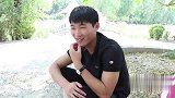 二货找媒婆说媒，没想最后却看上了媒婆，整个过程太搞笑了