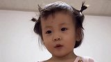 双胞胎姐妹为了吃果冻也是拼了可以发个小奥斯卡奖了