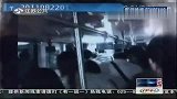 南京暴雨致列车轨道异常 数百人被疏散