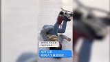 综合-17年-扶我起来我还能摔！日本女生滑冰多次跌倒重新站起引网友思考人生-专题