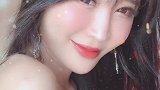 每个女孩，都有自己的了不起。你的优秀，不需要任何人来证明。因为女人最大的精彩，就是独立