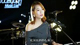 钟镇涛《让一切随风》，不一样的女声版，太好听了
