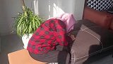 87岁奶奶在农村骑三轮生龙活虎，一进城就到处疼无精打采