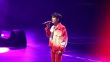 用易烊千玺的忽然之间打开演唱会直拍，画风太暖了