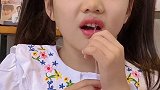 要门牙有什么用 只会影响我吃瓜的速度 拔它！人类幼崽拔牙记