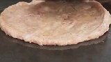 这一看就是毫无添加剂的肉饼，原汁原味的！
