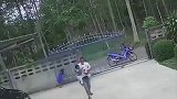小孩身边还是要有大人照顾，不能粗心
