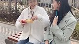 好闺蜜就要同甘共苦！像拴到一条绳子上的蚂蚱一样！
