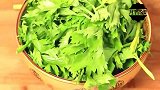芹菜火了，加3个鸡蛋秘制方法，越吃越上瘾一周吃6次